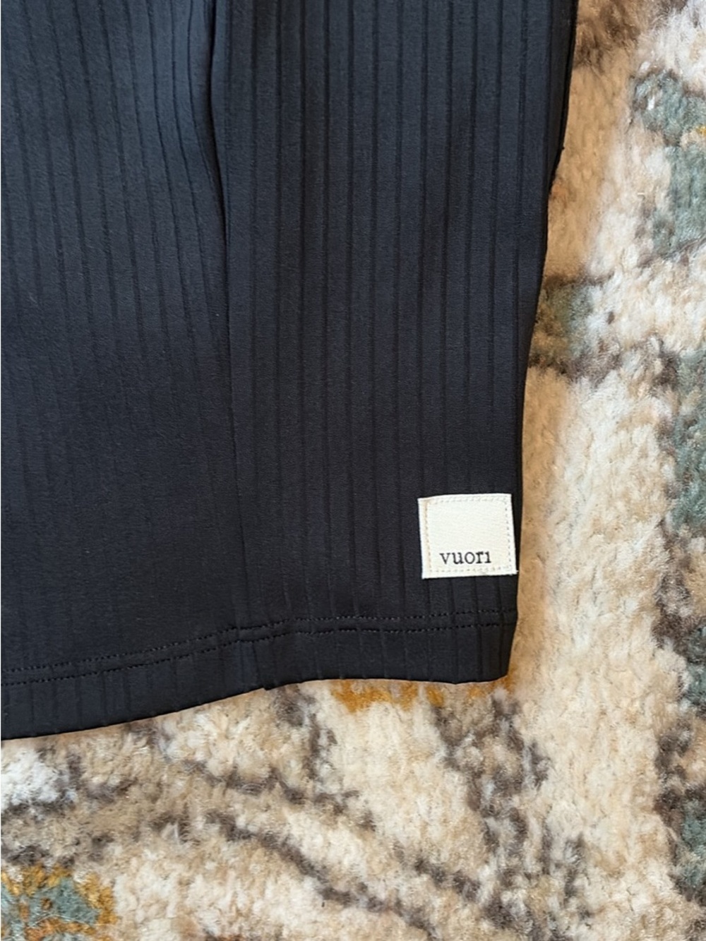 Vuori Inversion Rib Support Tank - Black, Small - Picture 3 of 4